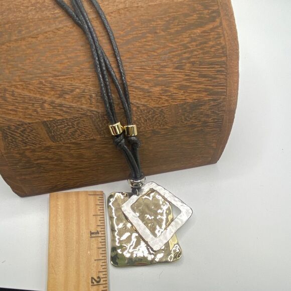 Chico's Hammered Metal Pendant Necklace Multi Strand Leather Necklace Artsy Edgy - Picture 3 of 4